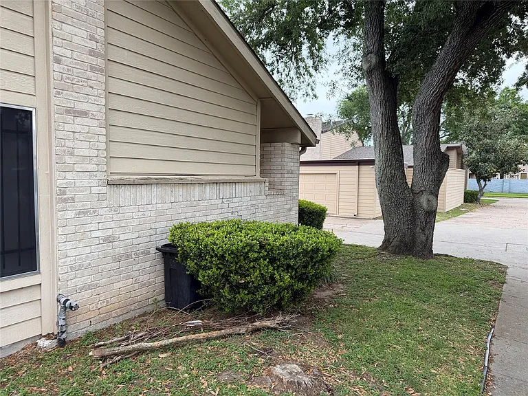 10362 Cook Rd — Photo 3