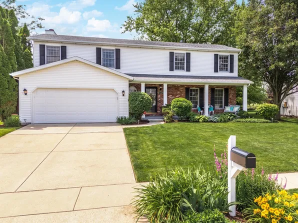 1607 Ironwood Cc Dr, Normal, IL 61761