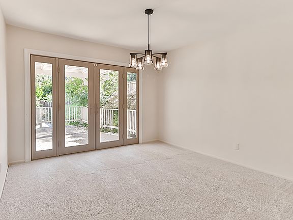 5th image of 1676 Stoddard Ave