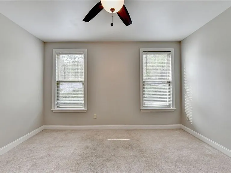 2540 Maple Ridge Ln — Photo 28