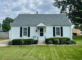 1268 S Ellsworth Ave, Marshall, MO 65340