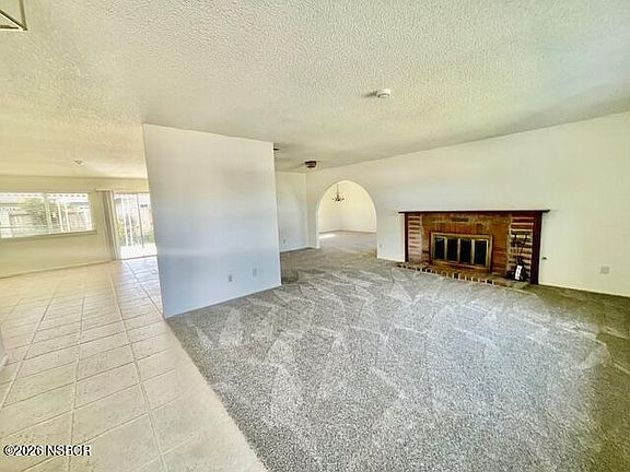 5th image of 1012 W Anthony Way