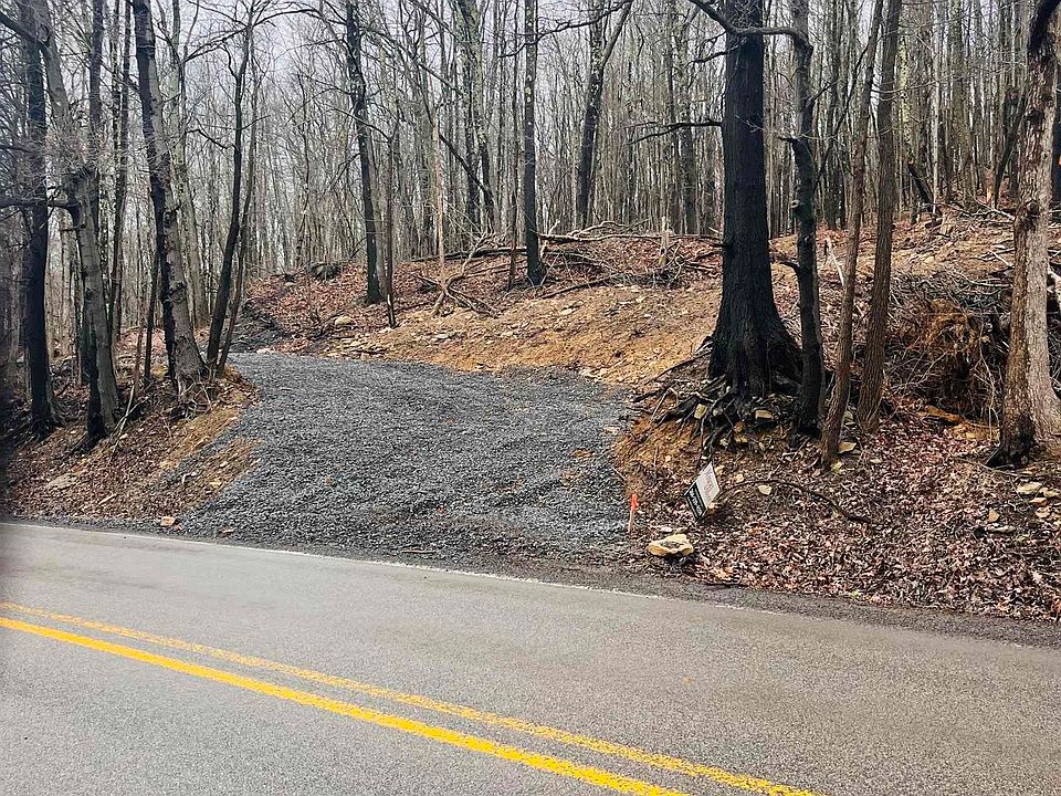 1st image of 33213 Veterans Memorial Hwy