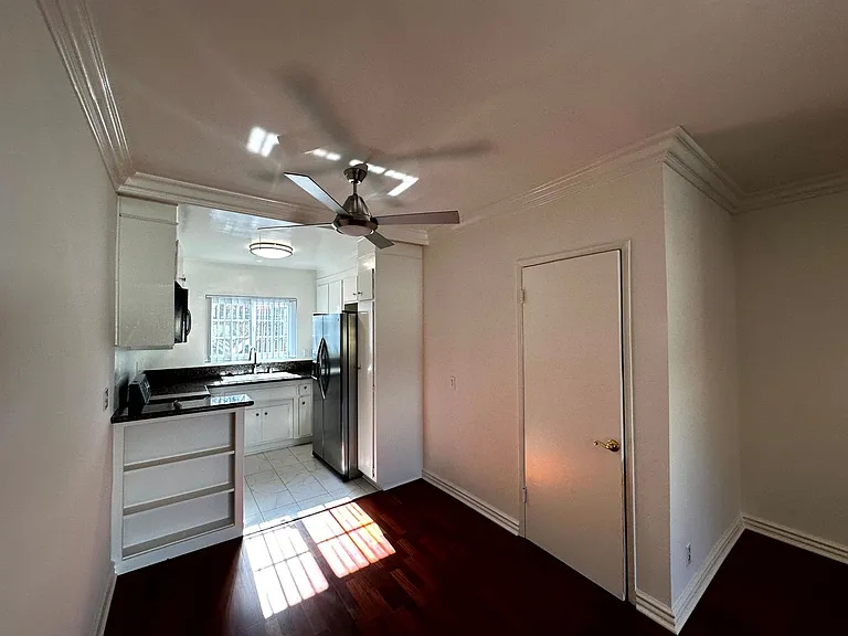 8130 Norton Ave, West Hollywood — Photo 22