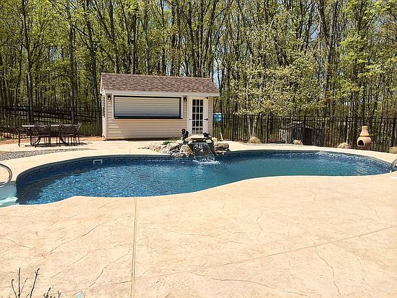 5th image of 1 Mountainview Ct