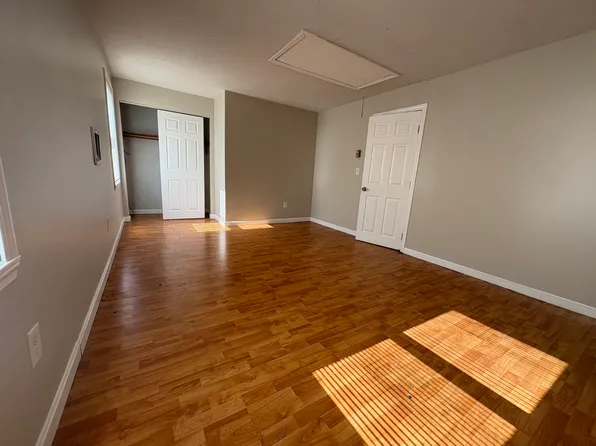 25 Coburn Ave, Worcester, MA
