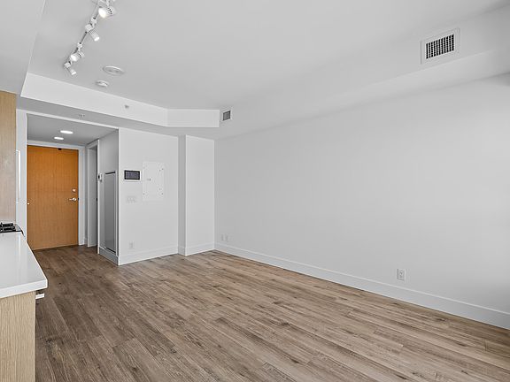 4th image of 1588 Ellis St #1905