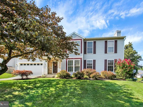 198 Pheasant Run Ln, Hanover, PA 17331