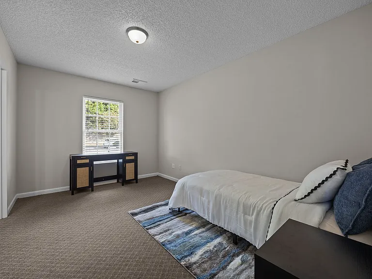 21 Collins Dr #D — Photo 12