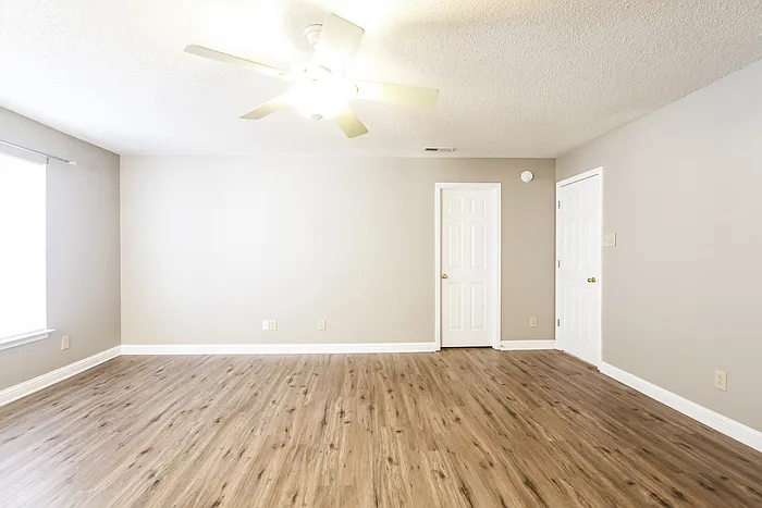 12890 Freedom Dr — Photo 8