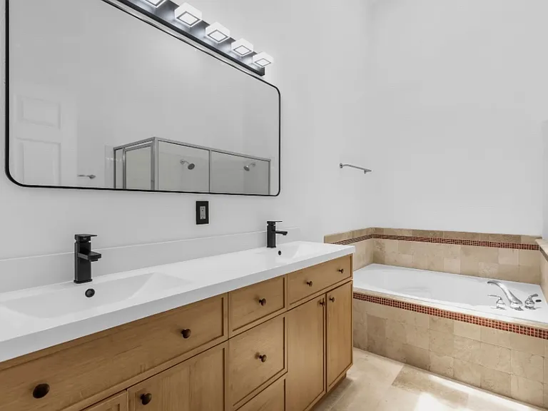 608 Bridge Creek Blvd — Photo 16