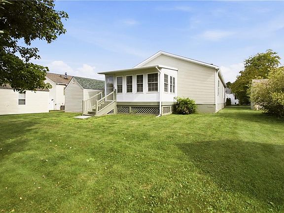 2nd image of 177 Songbird Ln