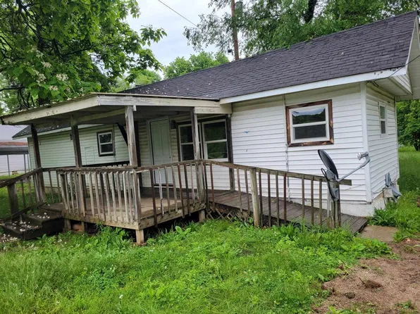 249 Weaver St, Lebanon, MO 65536