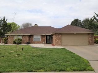 9 Victoria Ct, Roswell, NM 88201