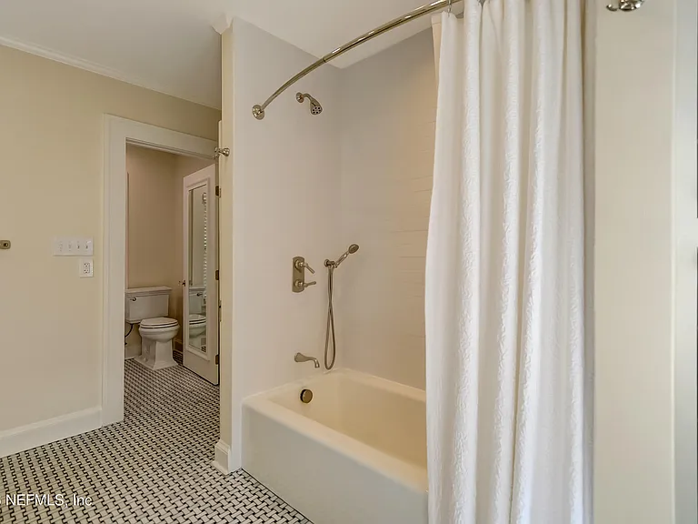 3684 Pine St — Photo 26