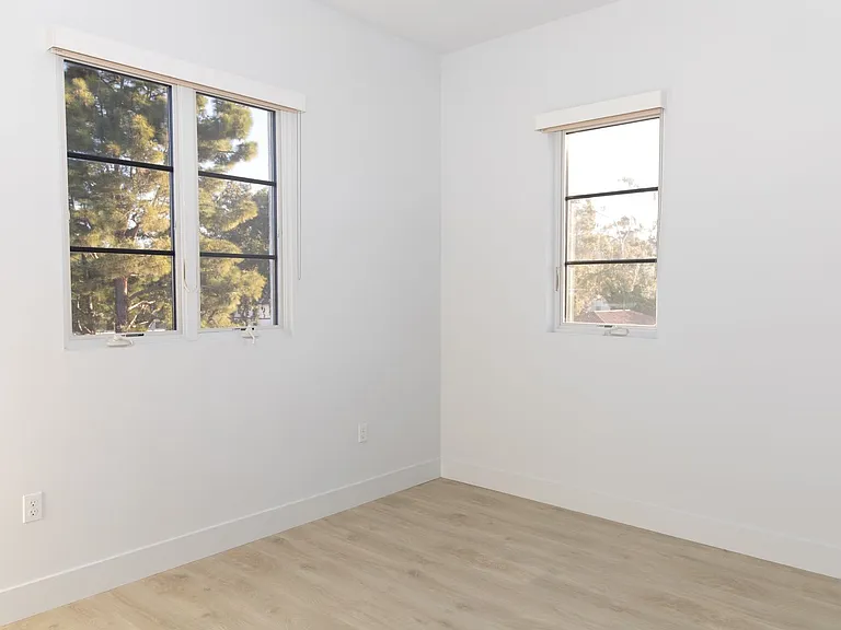 72 W Santa Clara St — Photo 21
