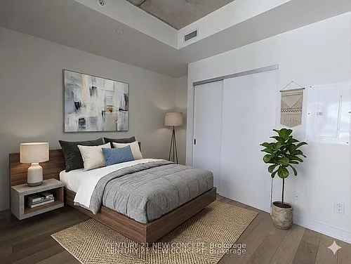 210 Simcoe St #613 Photo 1