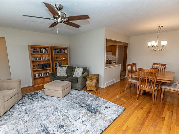 4th image of 6250 Cabrini Ln