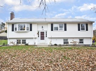 112 Havenhurst Rd, West Springfield, MA 01089