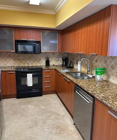 16699 Collins Ave #2006 — Photo 23