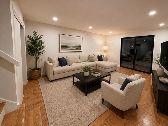3rd image of 105 Beaconsfield Rd Unit 105