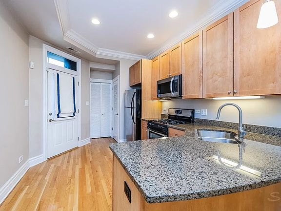 5th image of 1707 N Crilly Ct
