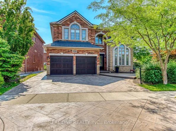 2298 Salcome Dr, Oakville, ON L6H 7N2