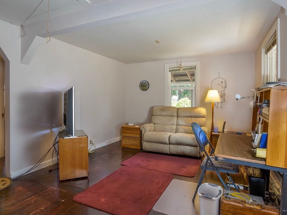 1st image of 5909 Soap St