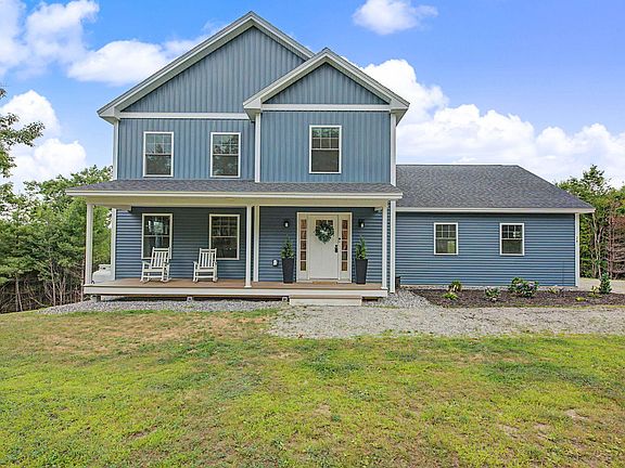 3rd image of 28 Vista Way