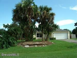1st image of 460 Vin Rose Cir SE