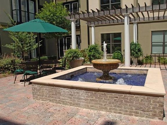 Grills, tennis, dog run, clubhouse, gym