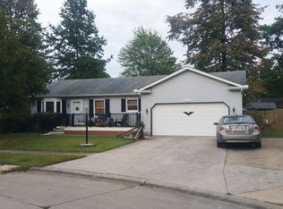 339 Horseshoe Dr, Lagrange, OH 44050