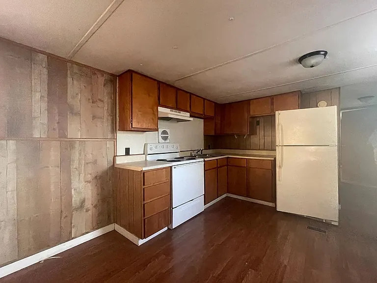 12616 Orange Lake Dr — Photo 2