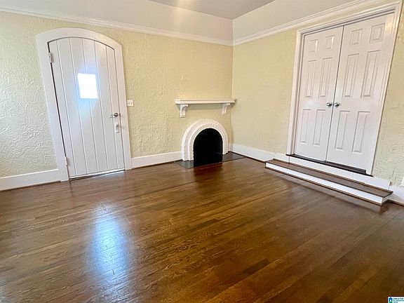 2nd image of 621 Alice St