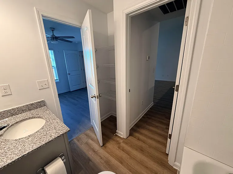 2177 Stillpointe Dr — Photo 15