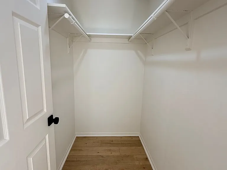 1027 Coronado Terrace — Photo 17