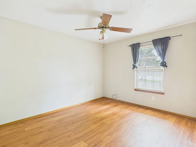 5822 Syracuse Dr — Photo 34