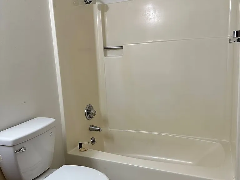215 S 15th Ave #1-4 — Photo 11