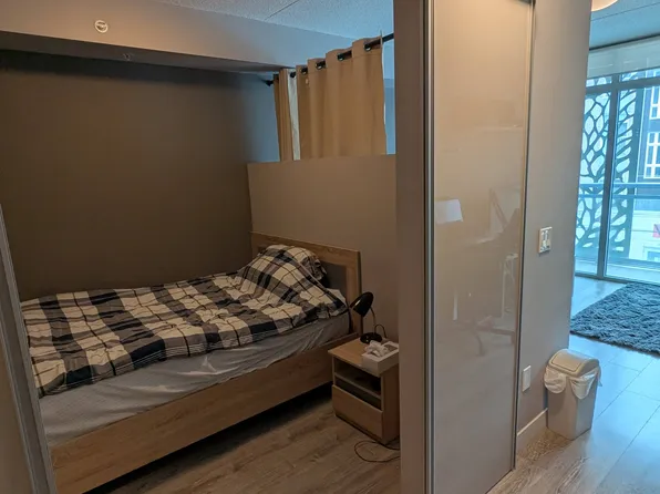 250 Albert St, Waterloo, ON