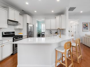 331 Megans Bay Ln, Daniel Island, SC 29492