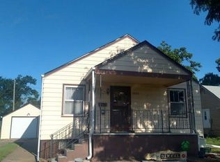 1016 N Main St, Russell, KS 67665