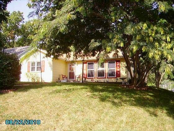 1st image of 102 S 18th St