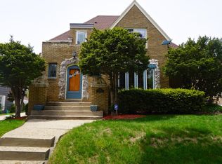2753 N 67th St, Milwaukee, WI 53210