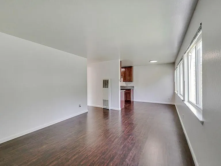 1844 7th Ave — Photo 11