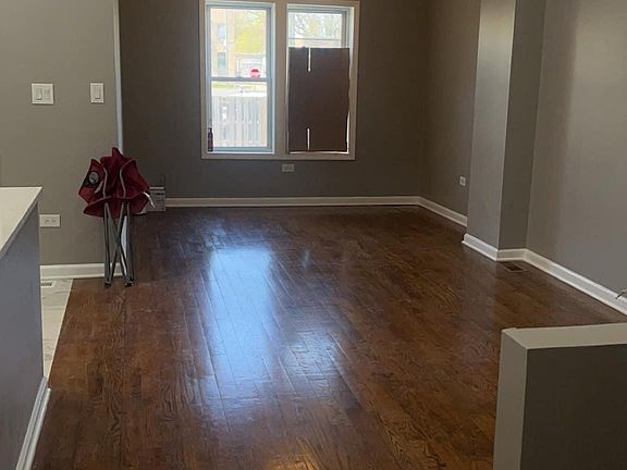 2nd image of 1415 E 66th Pl APT 1