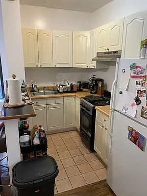 Rented by R New York | media 24