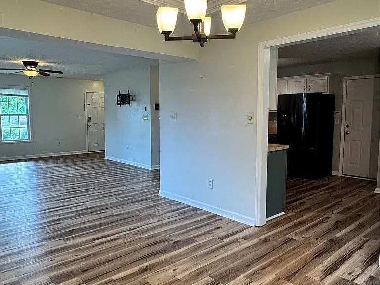 6541 Valley Falls Rd — Photo 8
