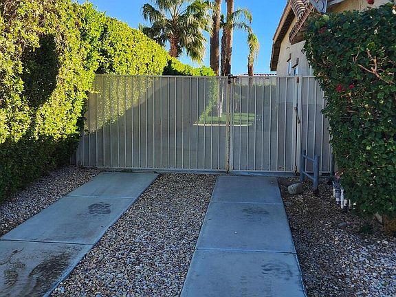 4th image of 3640 Vista Verde