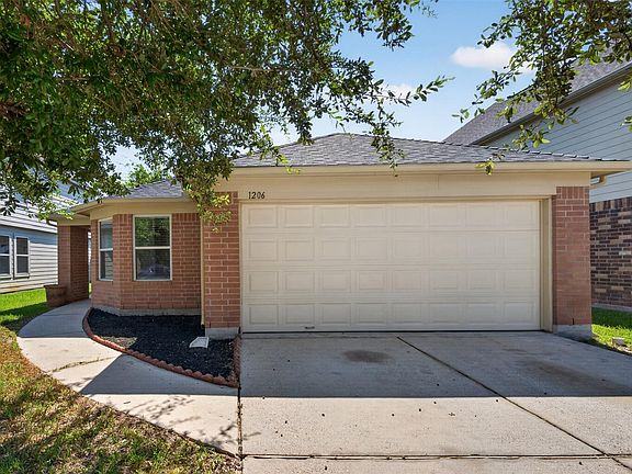 3rd image of 1206 Piedmont Creek Trl