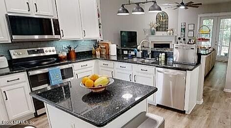 3rd image of 1530 BAY HARBOR Drive